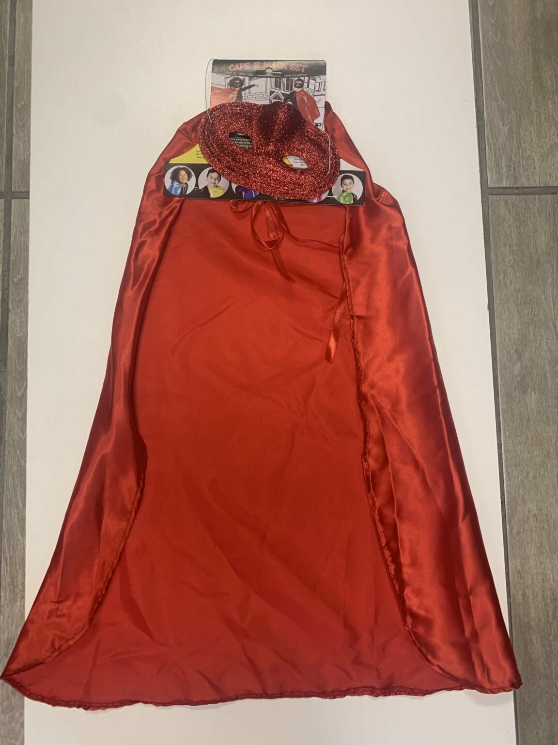 Superhero Cape & Mask - Super Man main image 0